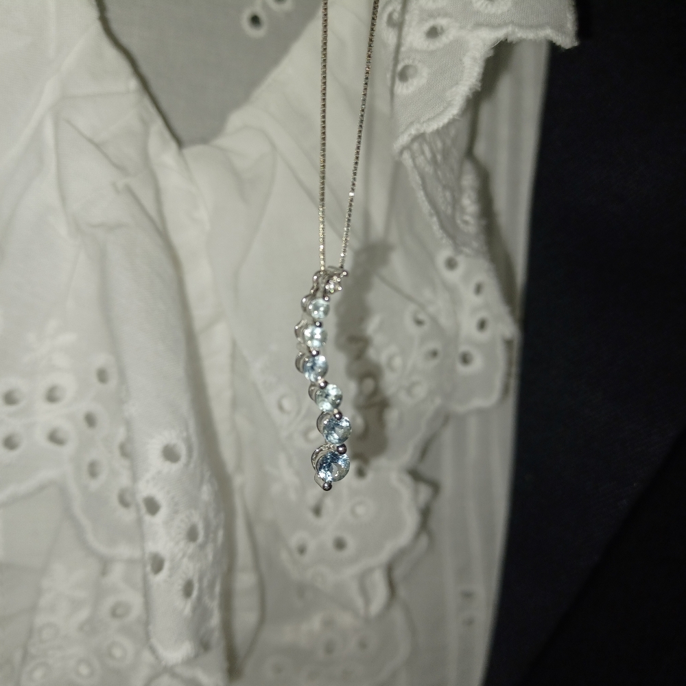 14k wg Blue Stone Necklace